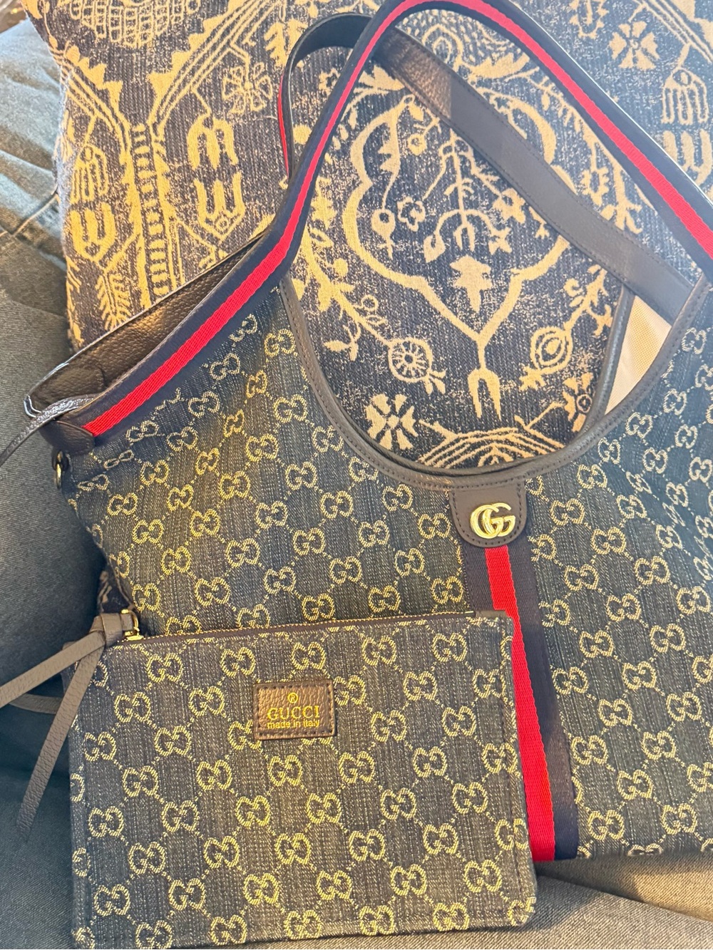 Designer like Monogram Messenger Bag in Navy with Red-Blue worn maybe 3 times - Picture 4 of 13